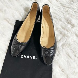 Chanel Classic  Bow CC Logo  Pump